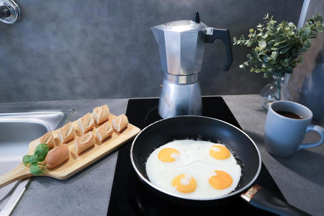 Studio Le Cafe Gourmand - Proche Gare - Coin Tranquille Mulhouse Ngoại thất bức ảnh